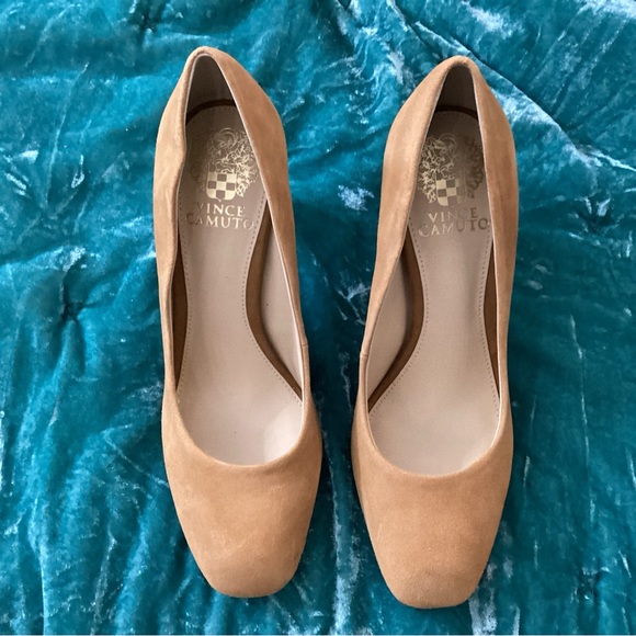 Vince Camuto Villona heels - Picture 1 of 5